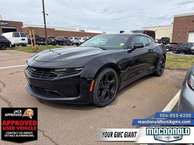 Chevrolet Camaro 2021 - Thumbnail 1