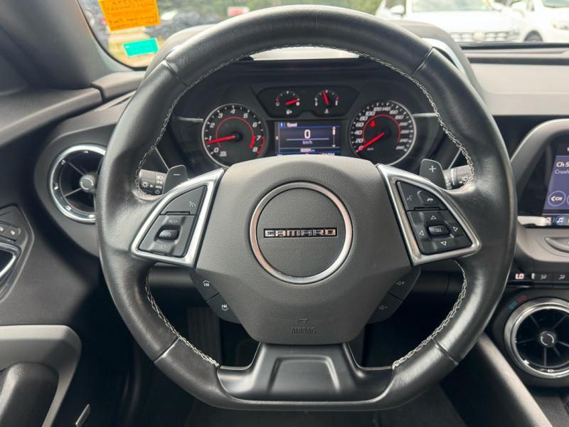 Chevrolet Camaro 2021 - Image 12