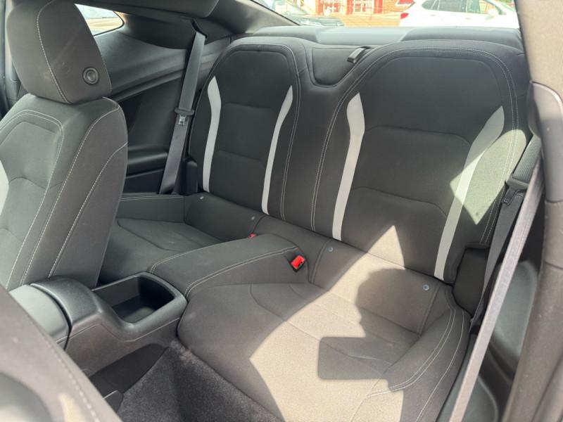 Chevrolet Camaro 2021 - Image 22