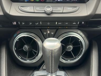 Chevrolet Camaro 2021 - Thumbnail 17