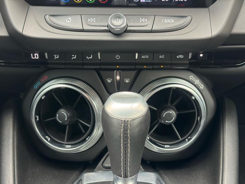 Chevrolet Camaro 2021 - Image 17