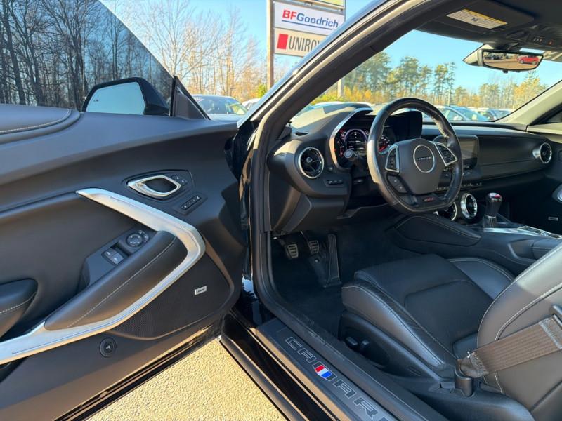 Chevrolet Camaro 2019 - Image 11