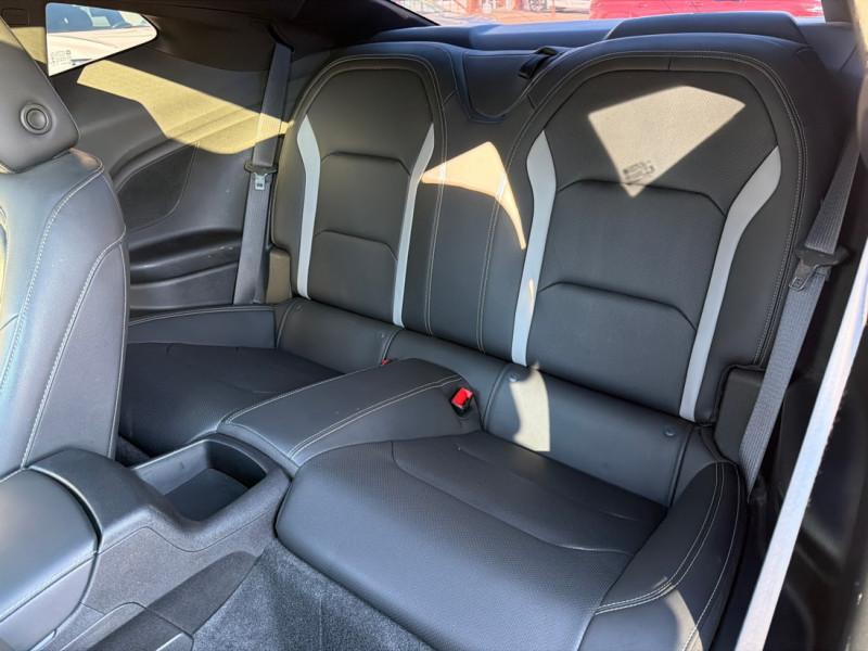 Chevrolet Camaro 2019 - Image 26