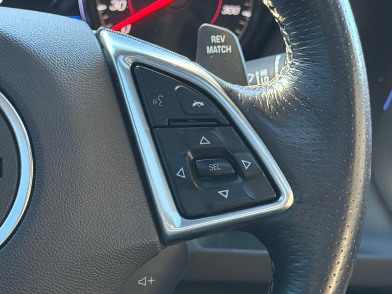 Chevrolet Camaro 2019 - Image 16