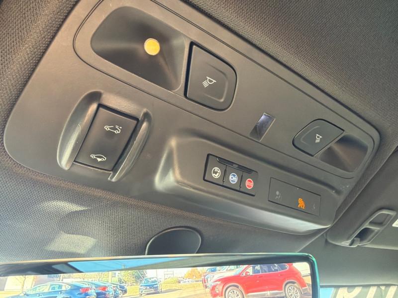 Chevrolet Camaro 2019 - Image 23