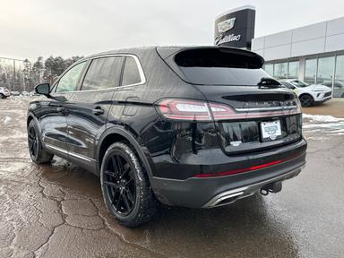 Lincoln Nautilus 2023 - Thumbnail 3