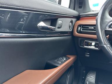 Lincoln Nautilus 2023 - Thumbnail 14