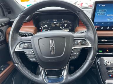 Lincoln Nautilus 2023 - Thumbnail 15