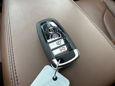 Lincoln Nautilus 2023 - Thumbnail 18