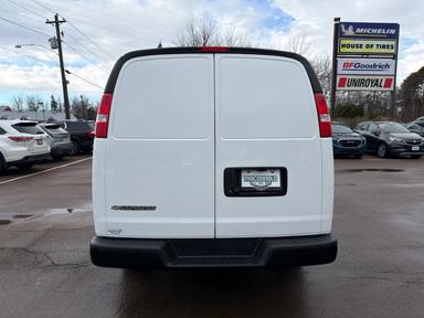 Chevrolet Express Cargo Van 2024 - Thumbnail 6