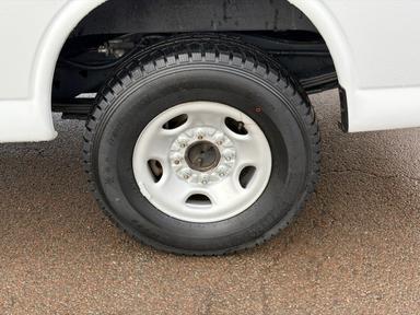 Chevrolet Express Cargo Van 2024 - Thumbnail 9