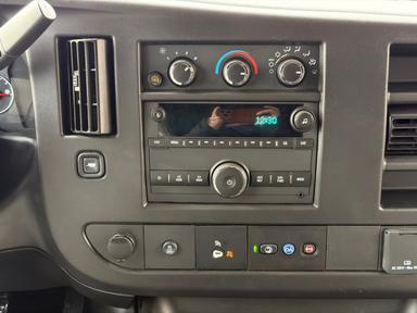 Chevrolet Express Cargo Van 2024 - Thumbnail 16