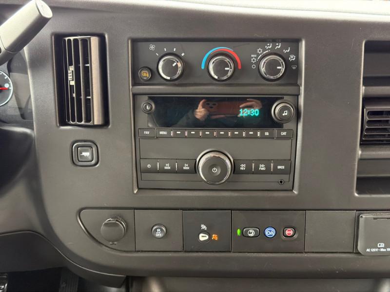 Chevrolet Express Cargo Van 2024 - Image 16