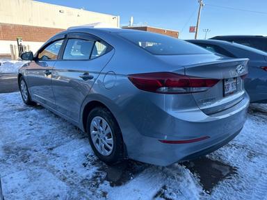 Hyundai Elantra 2017 - Thumbnail 5